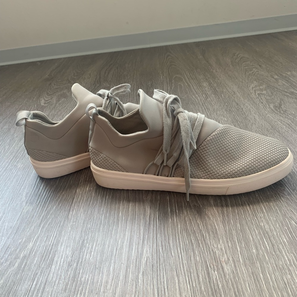 Steve Madden Lancer sneakers, size 11